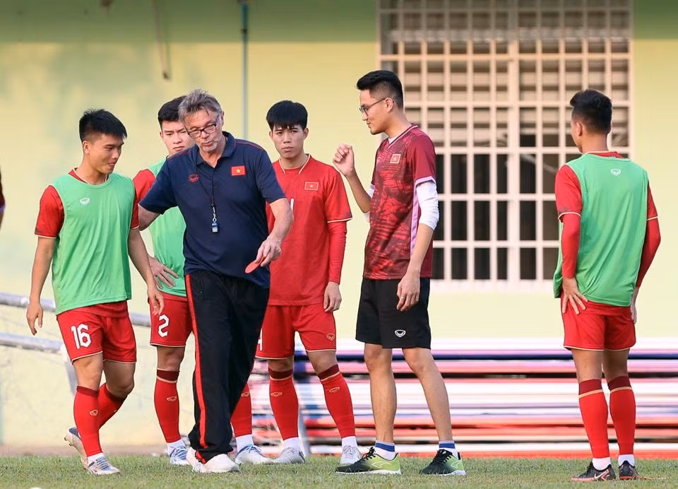 truoc tran u22 viet nam vs u22 singapore co hoi cho khuat van khang hinh 3
