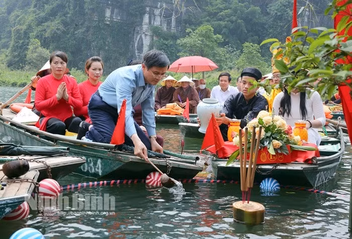khai mac le hoi trang an 2023 hinh 2