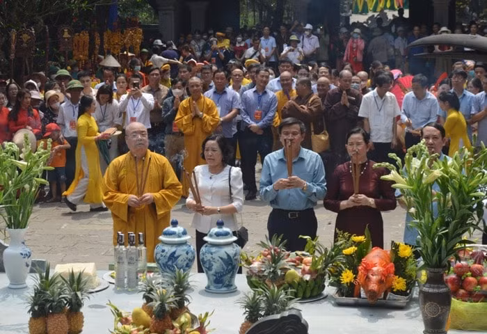 khai mac le hoi trang an 2023 hinh 1