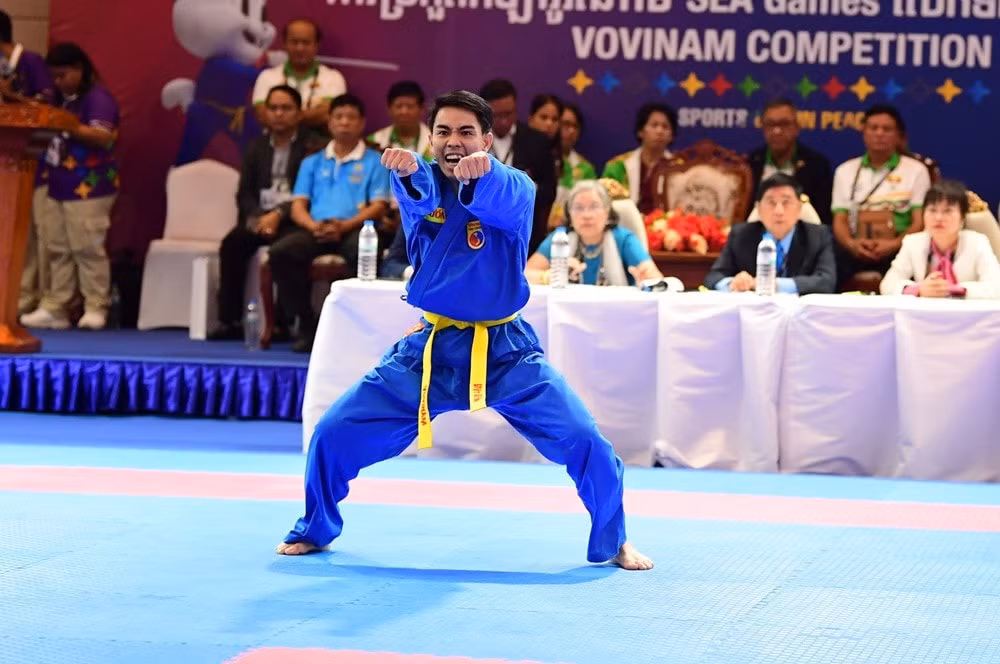 vovinam gianh 2 huy chuong bac dien kinh va co oc chua the co vang hinh 2