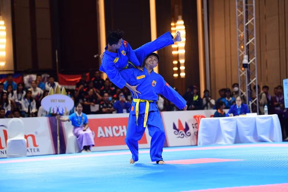 vovinam gianh 2 huy chuong bac dien kinh va co oc chua the co vang hinh 3