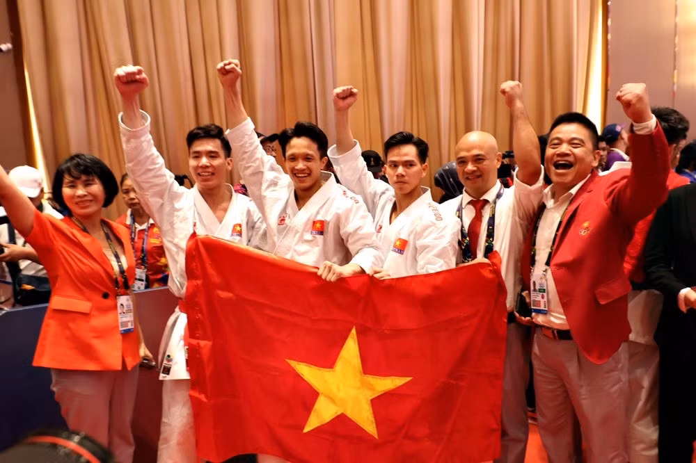 doi tuyen karate viet nam gianh lien tiep 2 huy chuong vang sea games 32 hinh 3