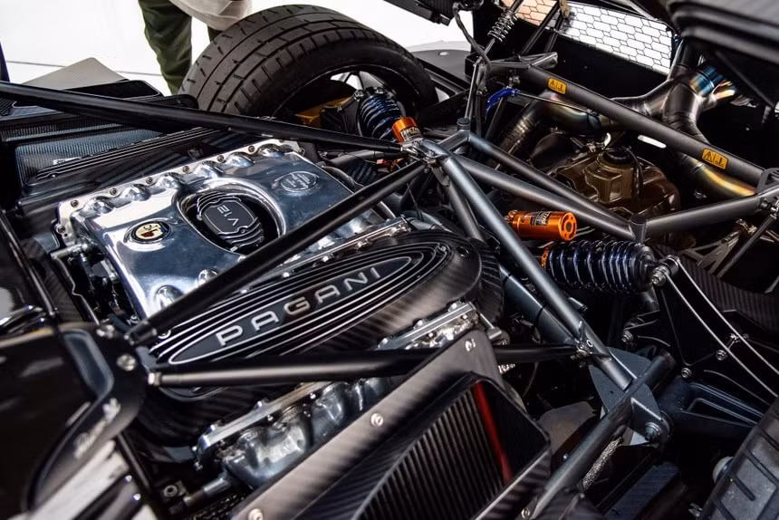 chiem nguong sieu pham pagani zonda kiryu va huayra roadster bc hinh 9