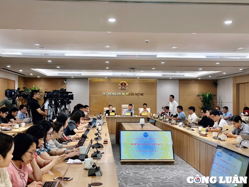 chong lua dao truc tuyen can phoi hop dong bo ca cong nghe phap ly va co che hinh 1
