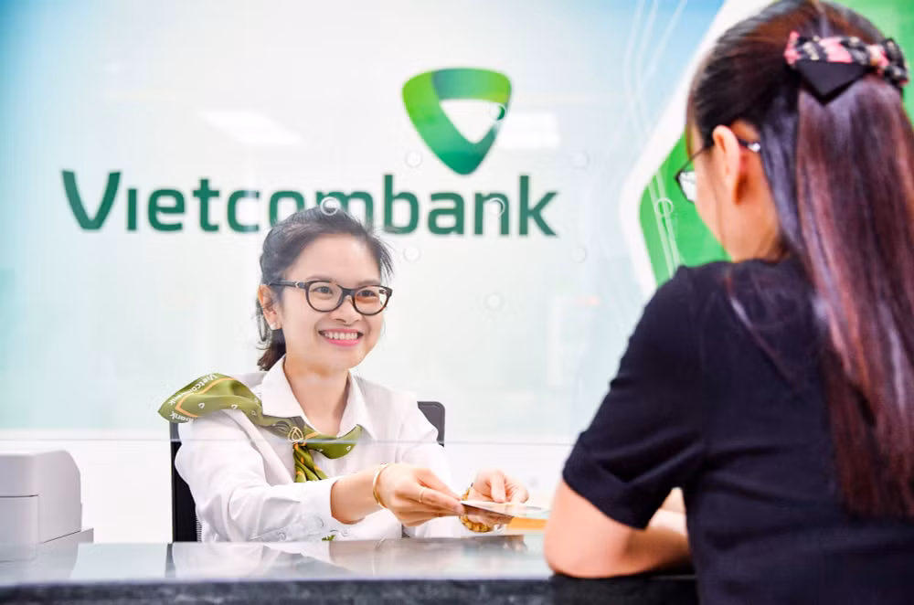vietcombank tiep tuc giam dong loat lai suat cho vay ho tro khach hang trong nam 2023 hinh 1
