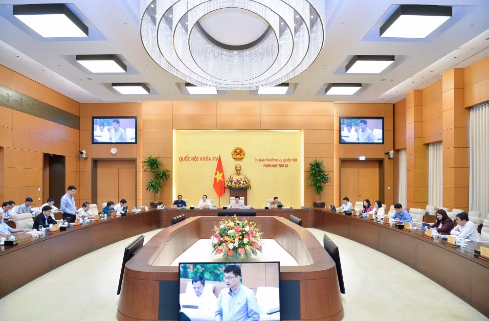 bo sung quy dinh ve cac bien phap xu ly khi co su co rut tien hang loat hinh 3