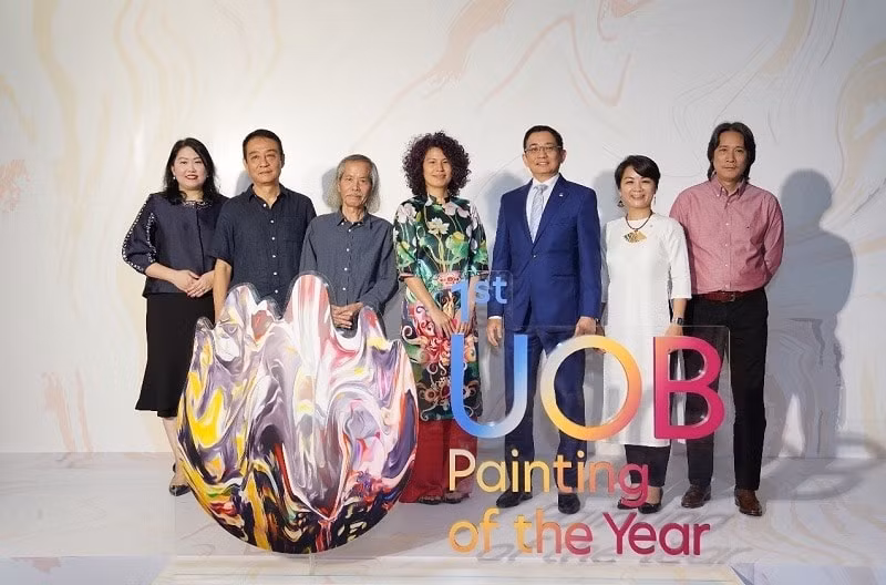 cuoc thi uob painting of the year lan dau tien den viet nam hinh 3