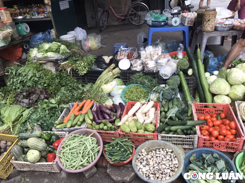 thuc pham tai cho truyen thong tang gia nhe sieu thi on dinh gia ca dip nghi le 30 4 1 5 hinh 1