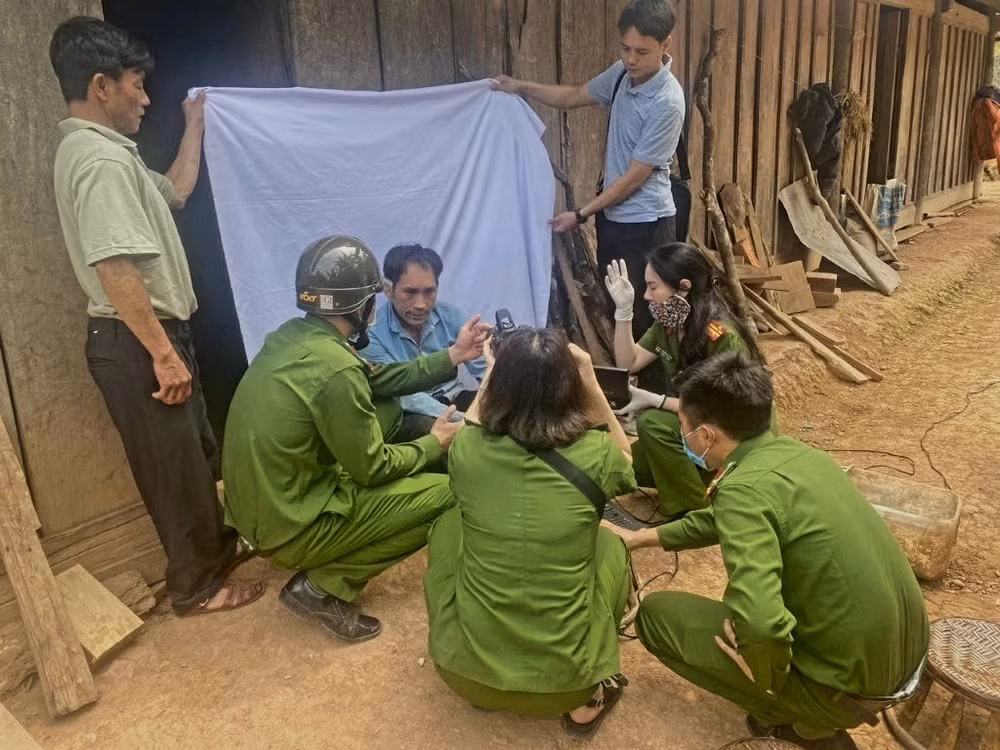 vuot nui bang doi vao ban lam can cuoc cong dan trong ngay nghi le hinh 4