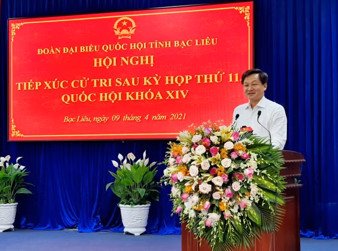 Phó Thủ tướng Chính phủ Lê Minh Khái phát biểu tại buổi tiếp xúc cử tri. (Ảnh: Minh Luân)
