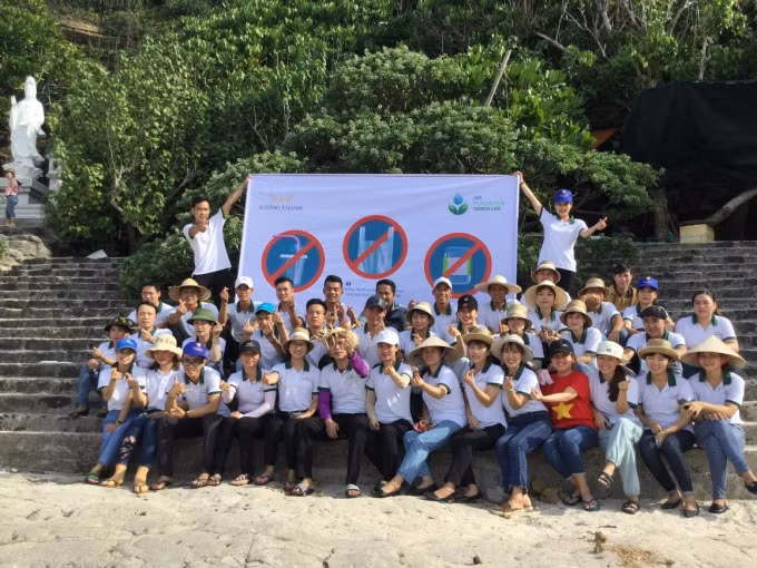 Nụ cười rạng rỡ của tập thể Mường Thanh Lý Sơn sau 1 buổi chiều ý nghĩa.