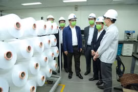 Người lao động Dầu khí “thắt lưng, buộc bụng” vượt qua giai đoạn khó khăn nhất trong lịch sử Tập đoàn