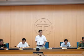 Bỏ họp chống dịch Covid-19, Phó Chủ tịch Hà Nội phê bình lãnh đạo 6 quận, huyện