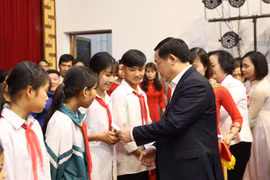 Phó Thủ tướng Vương Đình Huệ dự Chương trình Tết vì người nghèo tại Yên Bái
