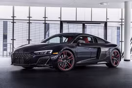 Audi R8 RWD 2021 được bổ sung thêm phiên bản báo đen đặc biệt, giá 183.300 USD