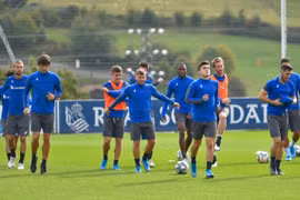 Real Sociedad xác nhận trở lại tập luyện, La Liga thắp lại hy vọng
