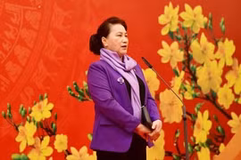 Chủ tịch Quốc hội chúc Tết lãnh đạo Quốc hội, người lao động Văn phòng Quốc hội