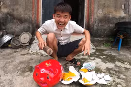 Làm clip trộm tiền heo đất, Hưng Vlog bị dân mạng chỉ trích vì ‘dạy trẻ con ăn cắp’