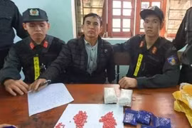 Bắt đối tượng mang 6.000 viên hồng phiến từ Nghệ An vào Hà Tĩnh tiêu thụ