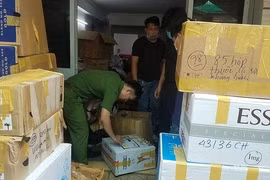TP.HCM: Phát hiện kho xì gà, thuốc lá lậu cực lớn