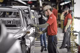 Nissan, Honda sa thải 10.000 công nhân Mỹ trong bối cảnh Covid-19 bùng phát