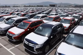 Nhập khẩu ô tô giảm mạnh do Covid-19, Bộ Công Thương đề xuất phương án "giải cứu"