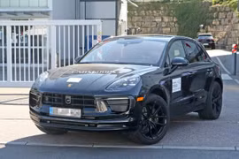 Porsche Macan phiên bản mới bị rò rỉ hình ảnh nội thất