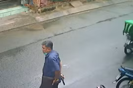 Công an vào cuộc xác minh người đàn ông cầm súng đe dọa 2 phụ nữ ở Hóc Môn
