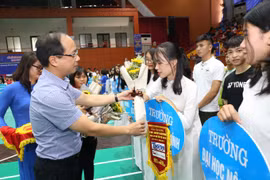 Sân chơi hấp dẫn dành cho bạn trẻ yêu cầu lông