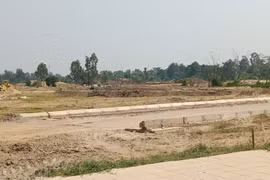 Thanh Hóa: Hoãn đấu giá 30 lô đất biệt thự vì đấu giá viên "bỗng dưng" bị ốm ?