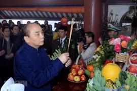 Thủ tướng và lãnh đạo Đảng, Nhà nước dâng hương tưởng niệm Chủ tịch Hồ Chí Minh