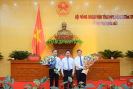 Thủ tướng phê chuẩn bầu bổ sung hai Phó Chủ tịch tỉnh Hòa Bình