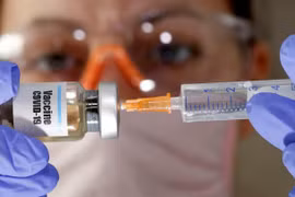 Những câu hỏi hóc búa trong cuộc đua tìm vắc-xin virus SARS-CoV-2