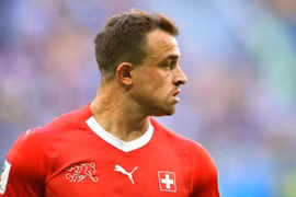 Lộ thông tin bất ngờ vụ cầu thủ Xherdan Shaqiri dương tính với COVID-19