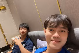 Công Phượng vui vẻ bên bạn thân Văn Toàn trước thềm ngày cưới