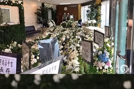 Tang lễ trùm sòng bạc Macau: Cháu đích tôn đời thứ 5 được bảo vệ nghiêm ngặt