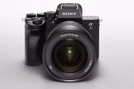 Sony trình làng máy ảnh A7S III có thể quay được video 4K 120p