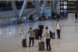 Singapore thắt chặt kiểm dịch với du khách Hong Kong, Úc và Nhật Bản