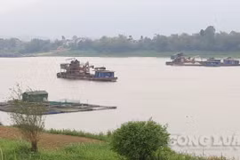 Phú Thọ: Thực trạng khai thác cát sỏi trên sông Lô sau chỉ đạo của UBND tỉnh Phú Thọ
