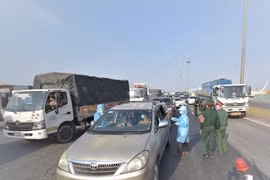 TP.HCM: Kiểm dịch 24/24h tại các cửa ngõ ra vào thành phố