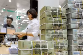 Ngân hàng hỗ trợ các khoản vay trả lương cho người lao động