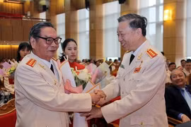 Đảng ủy Công an Trung ương tổ chức gặp mặt nhân kỷ niệm 90 năm Ngày thành lập Đảng
