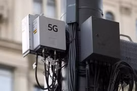 Nhiều trạm phát sóng 5G tại Anh bị phá hoại vì thuyết âm mưu phát tán virus SARS-CoV-2