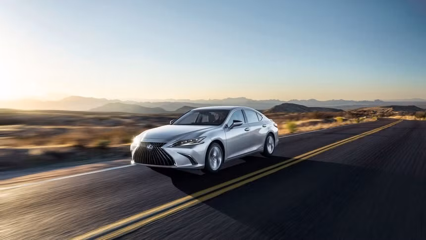 lexus es 2022 ra mat tai my gia ban 40800 usd hinh 1