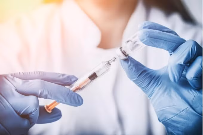 Vaccine Covid-19 Covax về Việt Nam có thể bị chậm lại. Ảnh minh họa.
