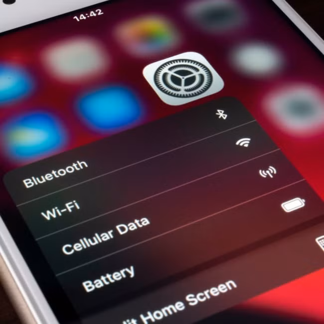 hacker co the loi dung tinh nang ket noi wi fi tu dong de danh cap du lieu iphone hinh 1