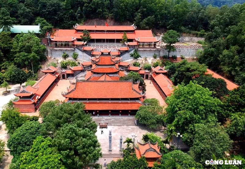 chua non nuoc diem du xuan tuyet voi dau nam moi hinh 2