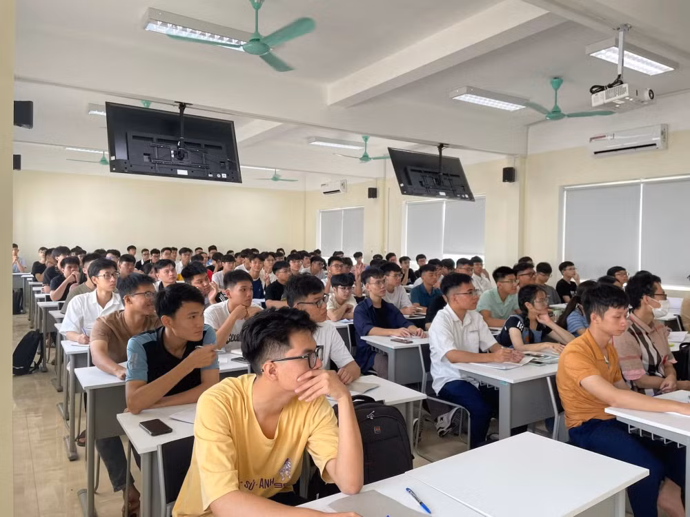 nhieu truong trong lo trinh truong dai hoc len dai hoc hop xu huong nhung dung chech huong hinh 1