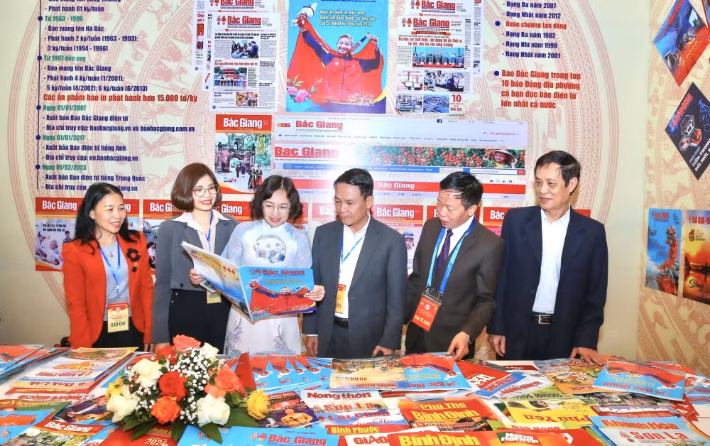 hoi bao xuan giap thin tinh bac giang khong gian van hoa nhieu y nghia hinh 6