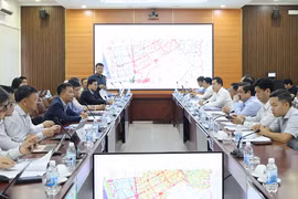 UBND tỉnh Cà Mau làm việc với EVNNPT về triển khai các dự án truyền tải trên địa bàn